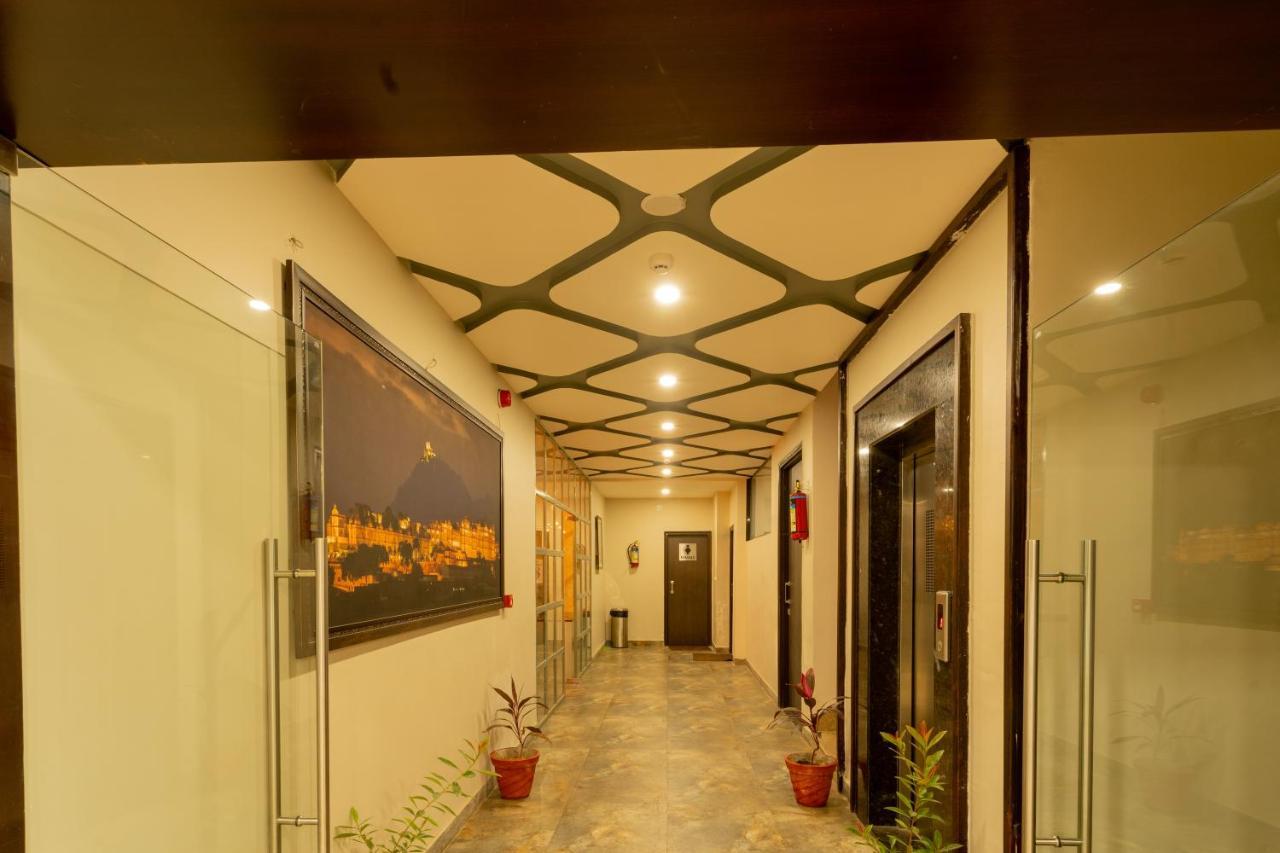 Hotel Siddhartha Inn อุเดเปอร์ ภายนอก รูปภาพ