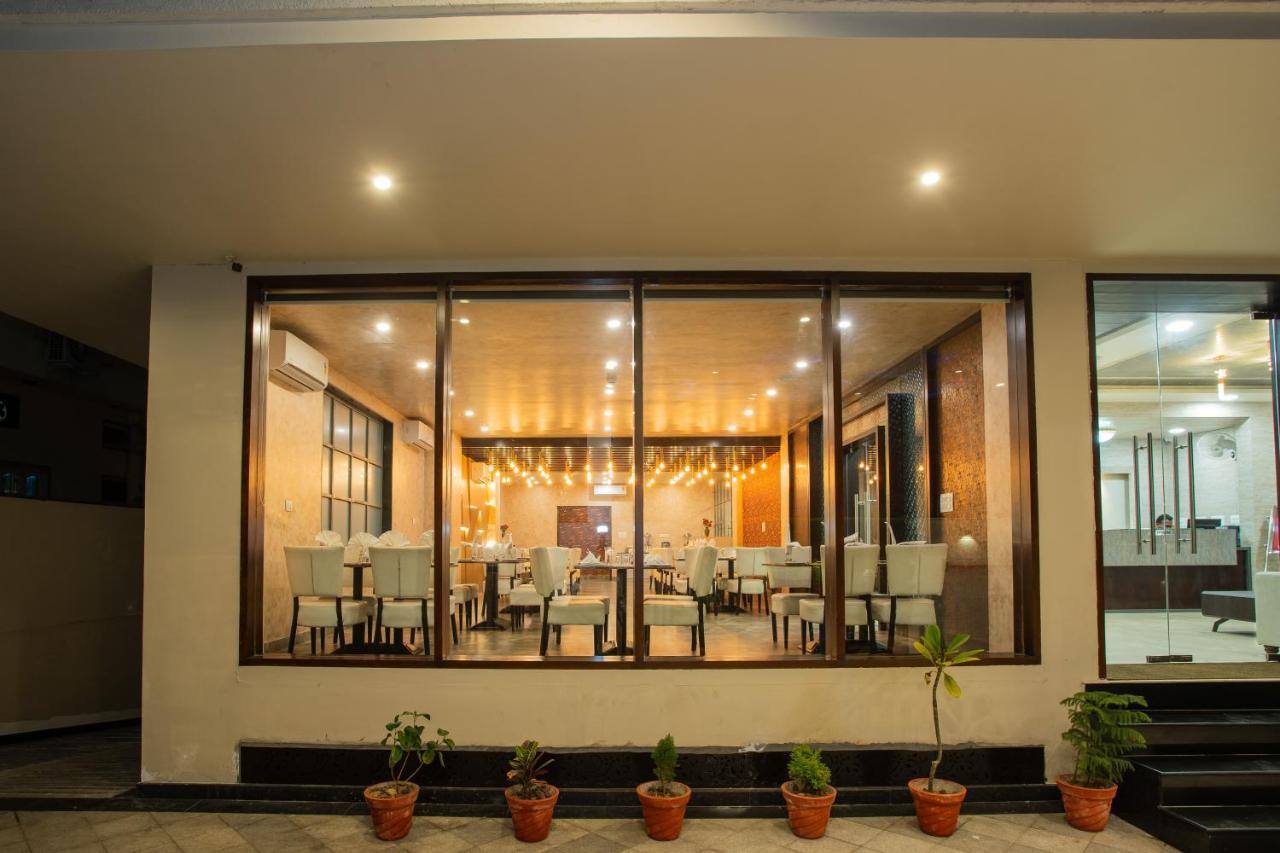Hotel Siddhartha Inn อุเดเปอร์ ภายนอก รูปภาพ