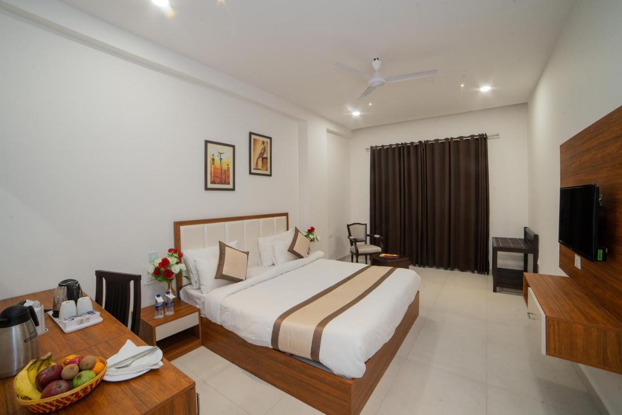 Hotel Siddhartha Inn อุเดเปอร์ ภายนอก รูปภาพ